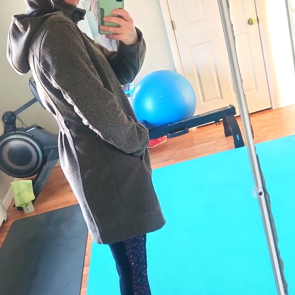 Lululemon • casual fall/winter jacket - Picture 12 of 12